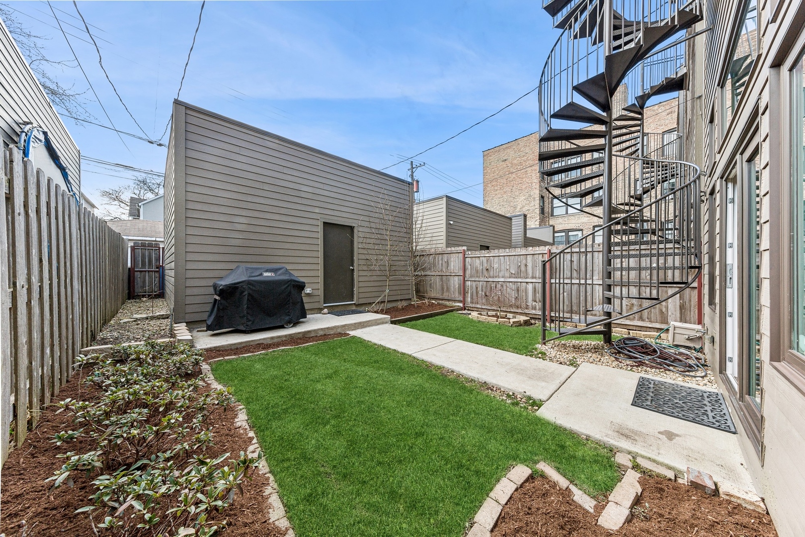 1732 N Humboldt Boulevard