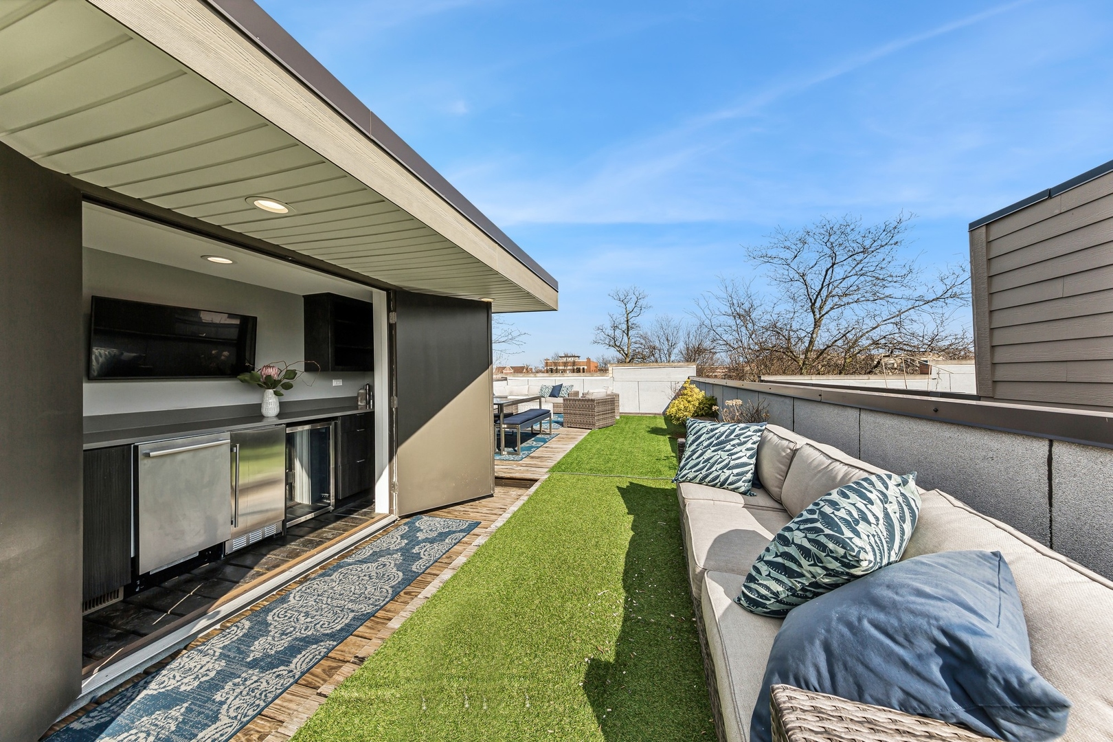 1732 N Humboldt Boulevard