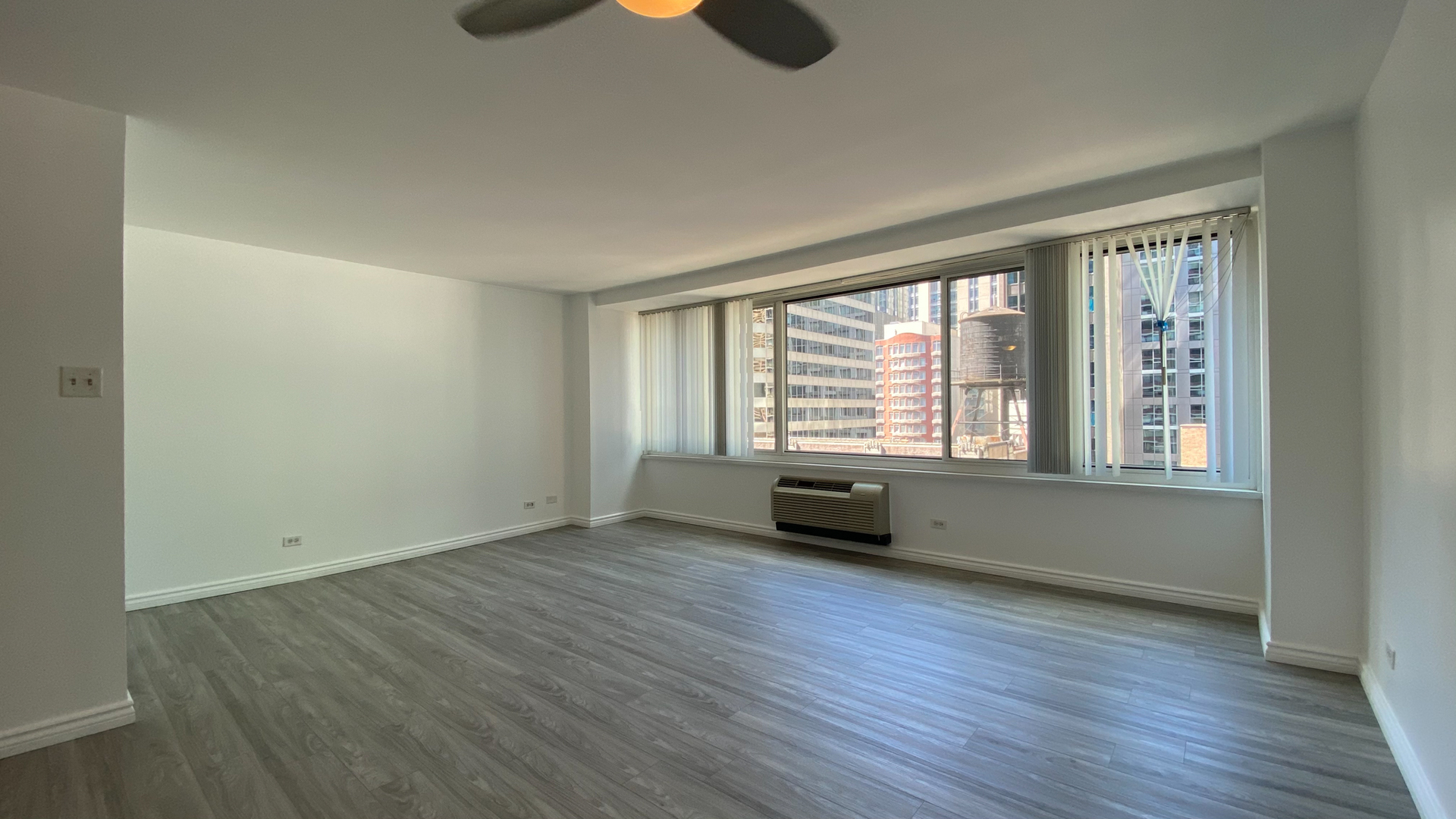 211 E OHIO Street Unit: 1223