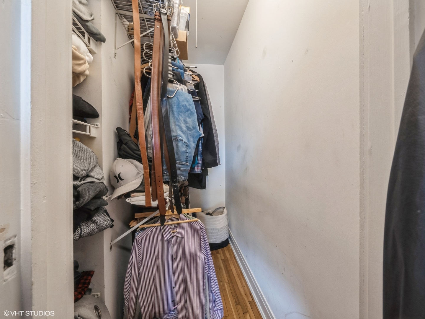 1144 W MONTROSE Avenue Unit: 3