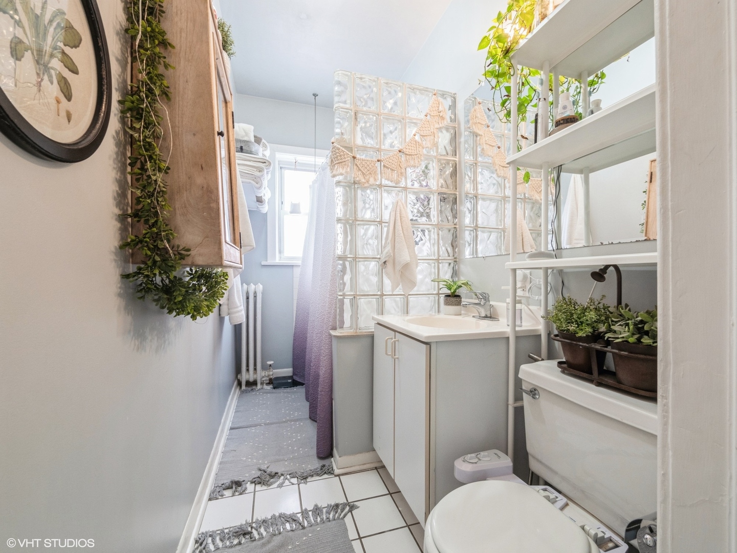 1144 W MONTROSE Avenue Unit: 3