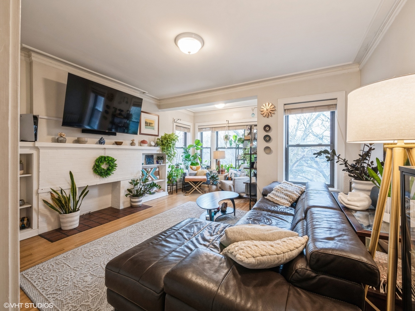 1144 W MONTROSE Avenue Unit: 3