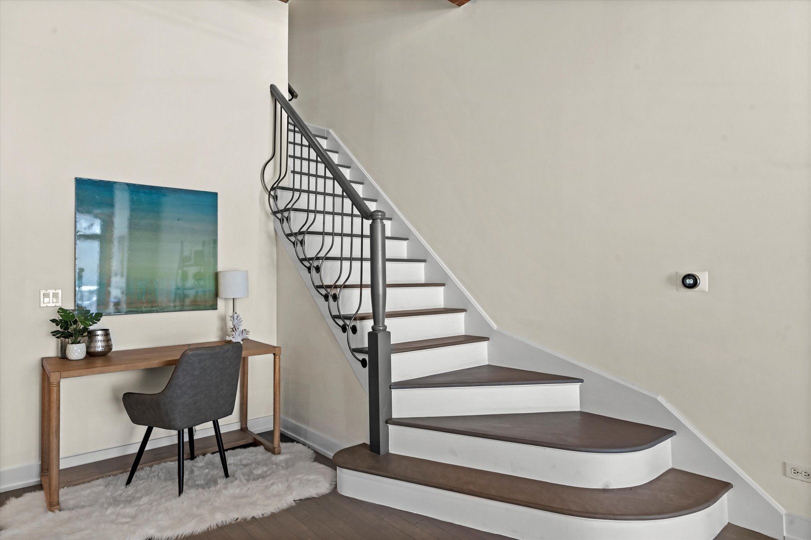 360 W Illinois Street Unit: 619