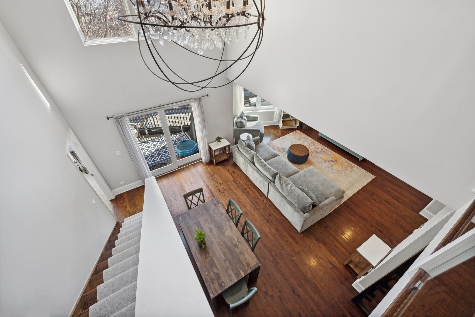 875 N Milwaukee Avenue Unit: 2-3E