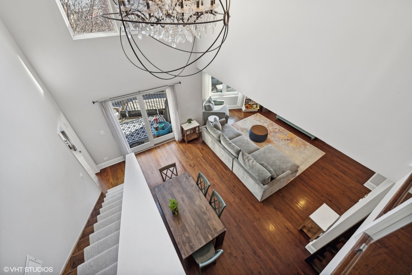 875 N Milwaukee Avenue Unit: 2-3E