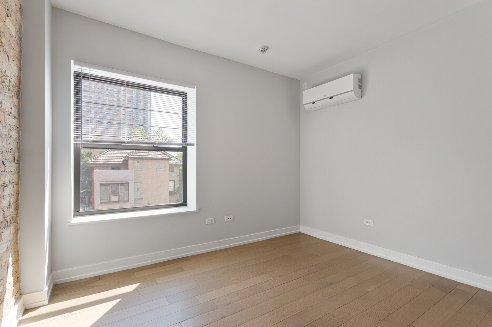 6019 N Winthrop Avenue Unit: 406