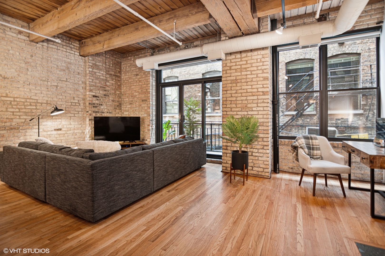 375 W Erie Street Unit: 214