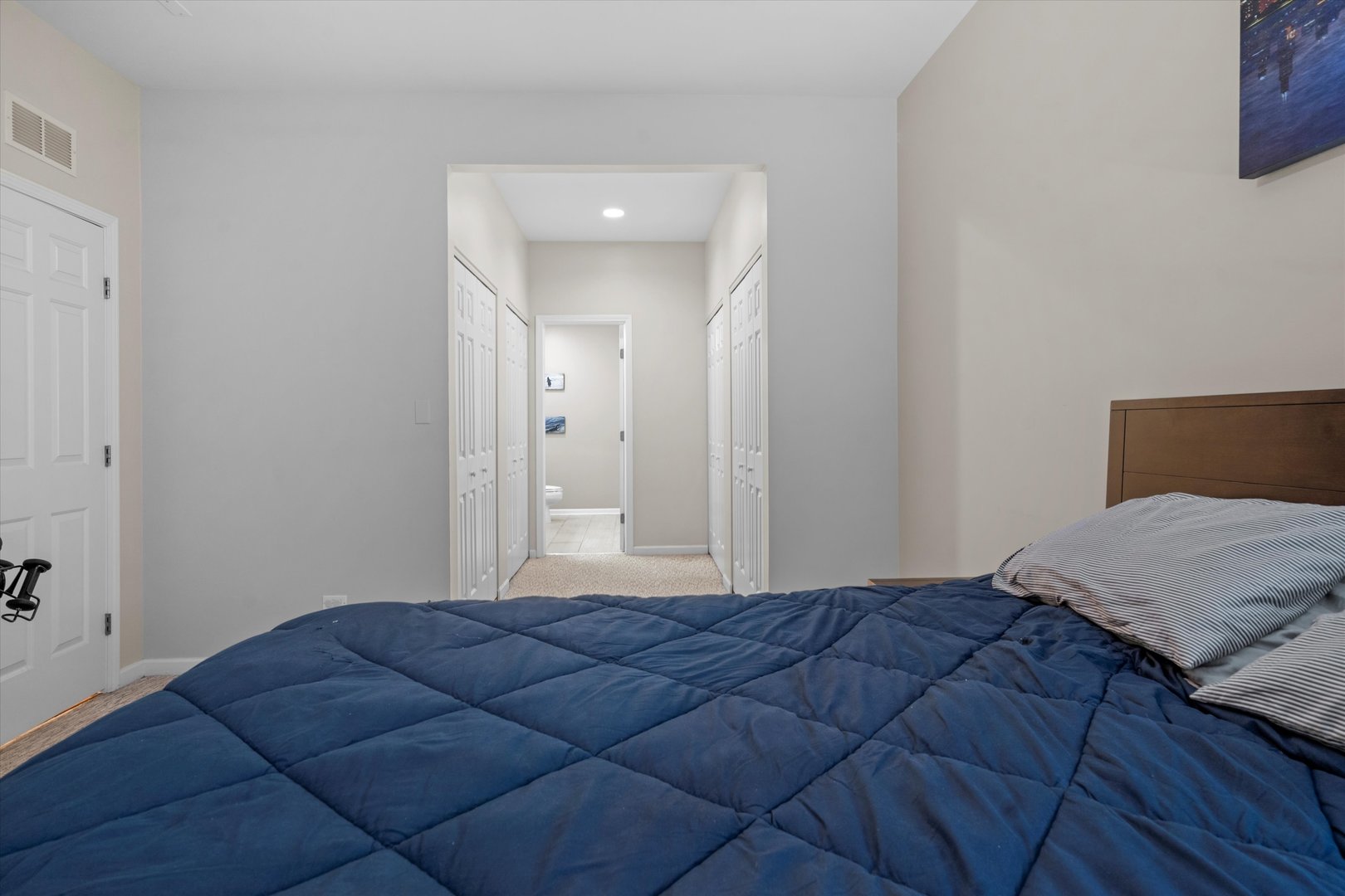 436 W Belmont Avenue Unit: 203