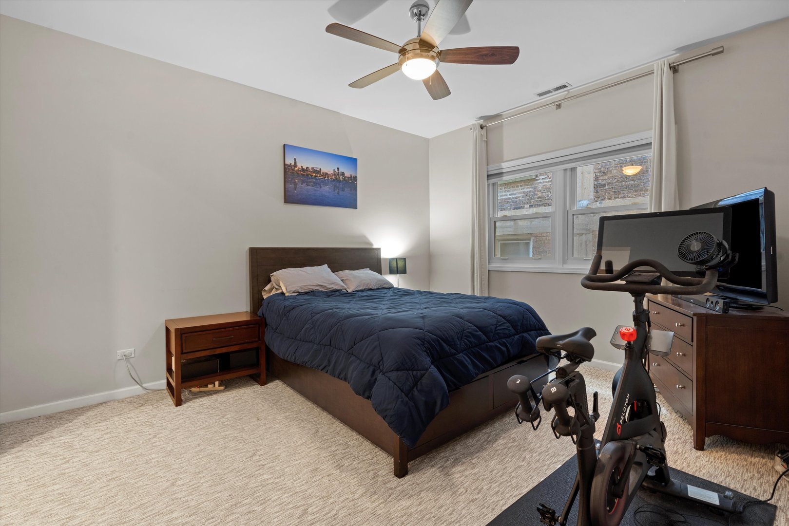 436 W Belmont Avenue Unit: 203