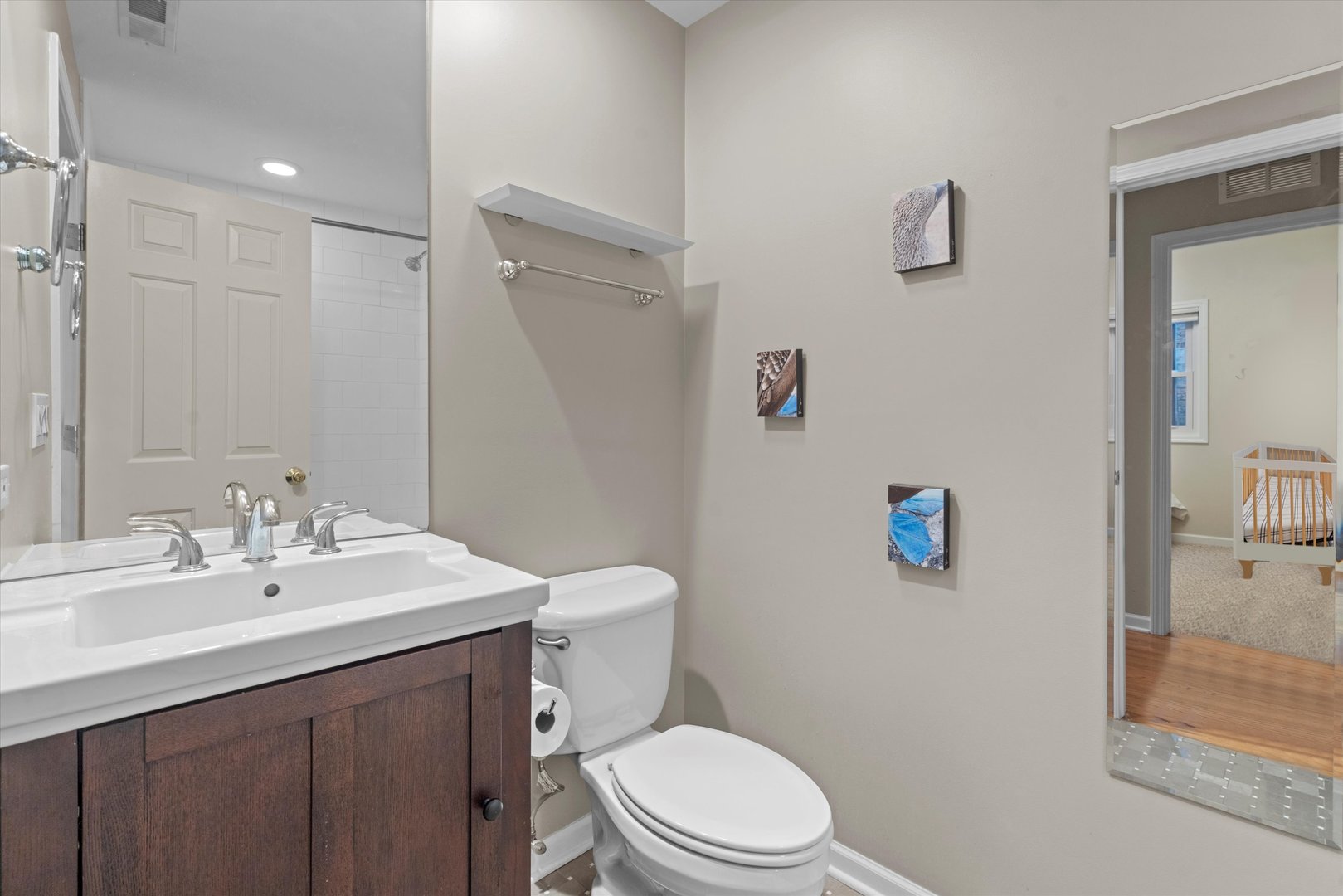 436 W Belmont Avenue Unit: 203