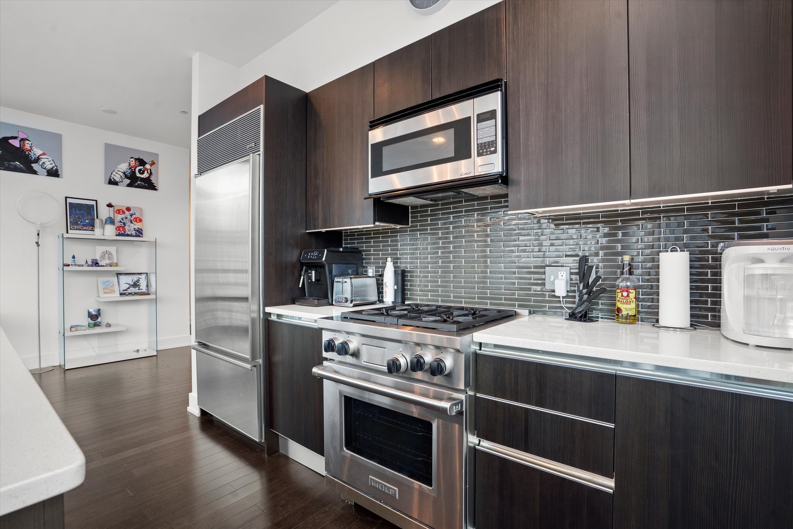 110 W SUPERIOR Street Unit: 1203