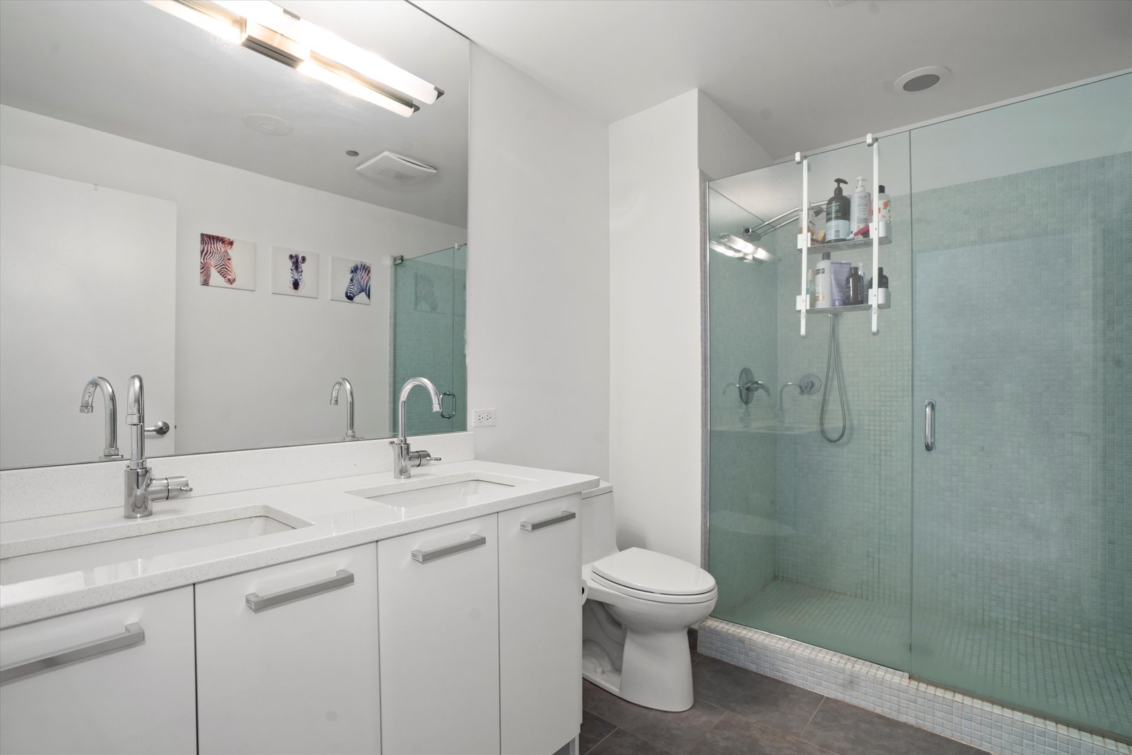 110 W SUPERIOR Street Unit: 1203