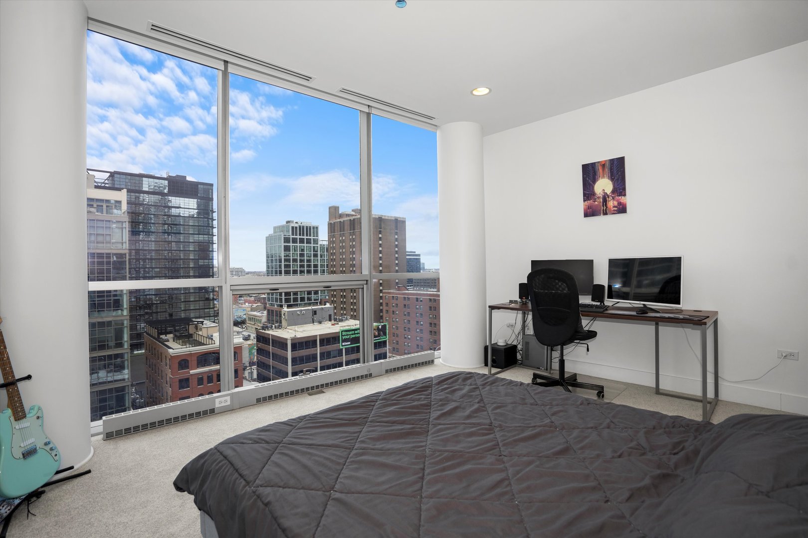 110 W SUPERIOR Street Unit: 1203