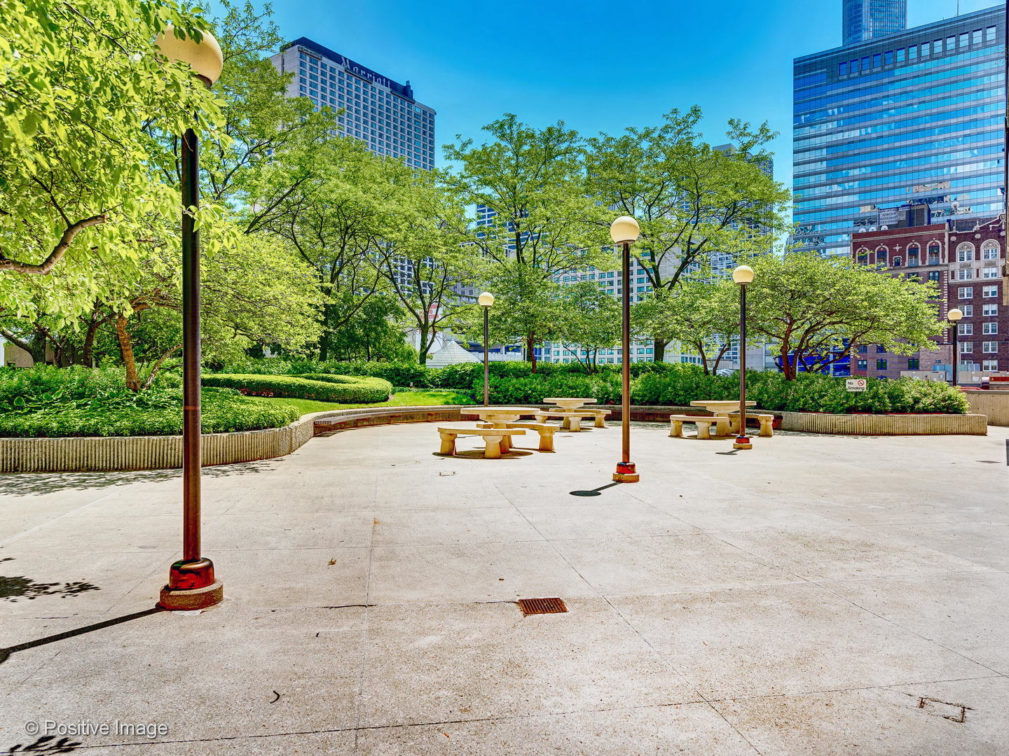 10 E Ontario Street Unit: 1810