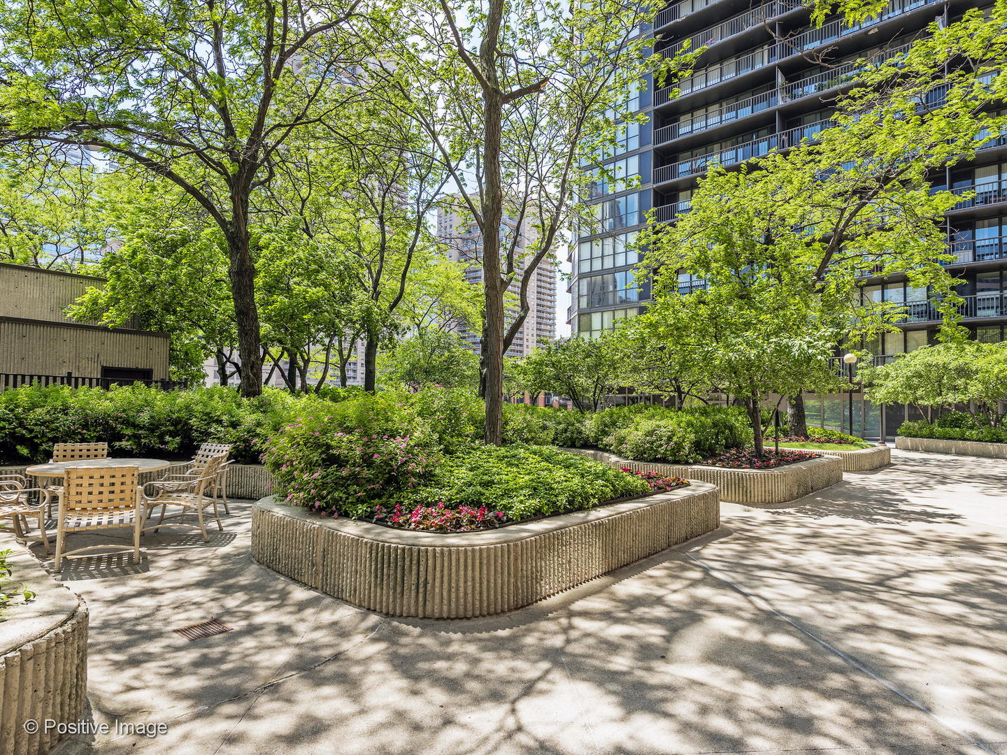 10 E Ontario Street Unit: 1810