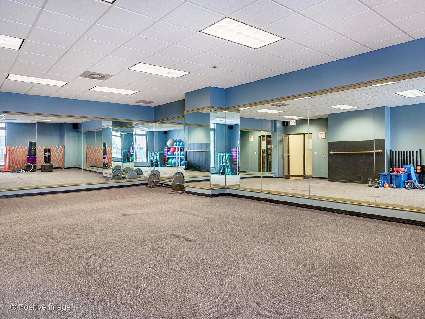 10 E Ontario Street Unit: 1810