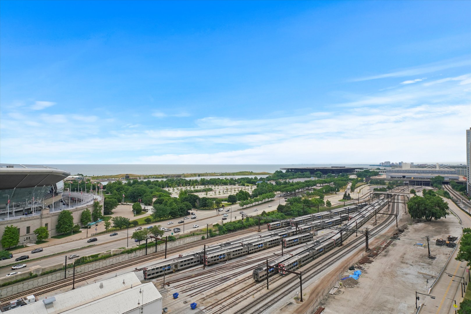 1515 S Prairie Avenue Unit: 512