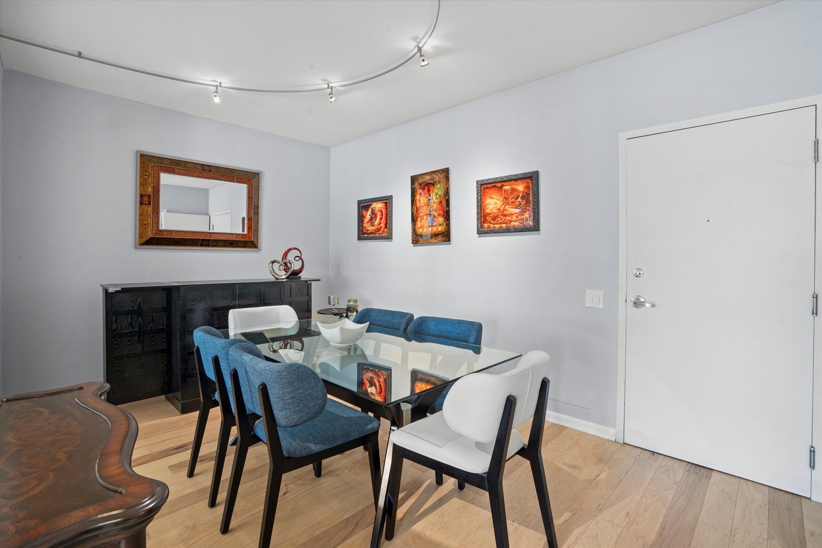 1515 S Prairie Avenue Unit: 512