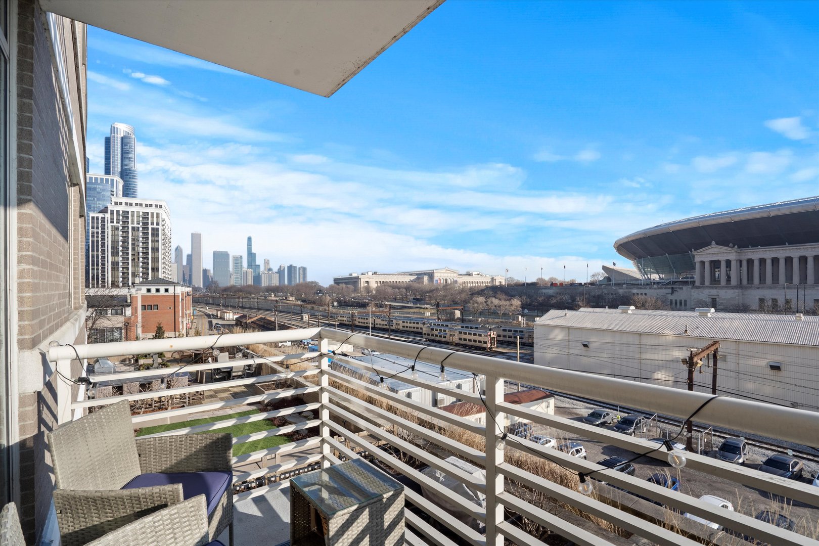 1515 S Prairie Avenue Unit: 512