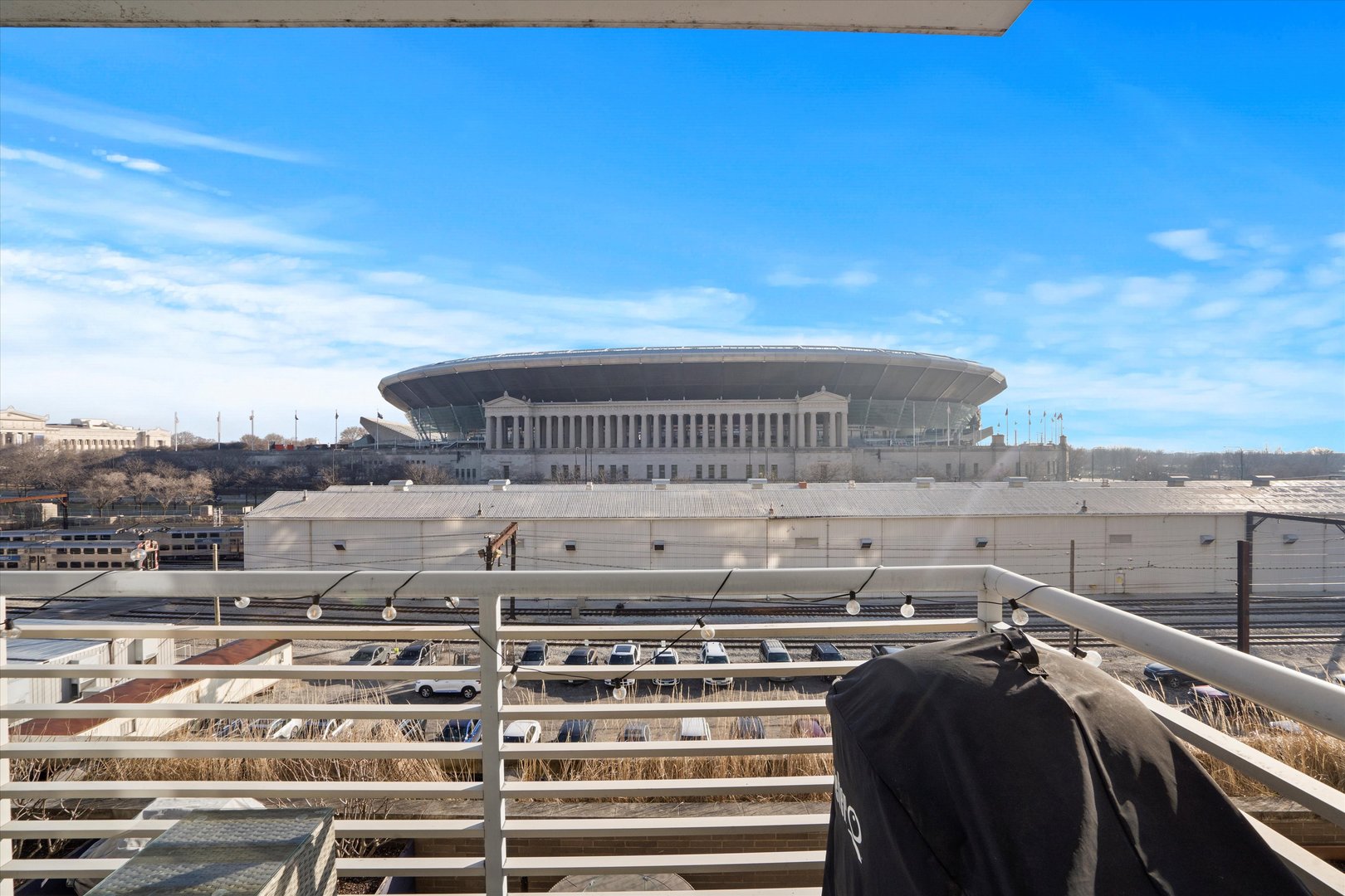 1515 S Prairie Avenue Unit: 512