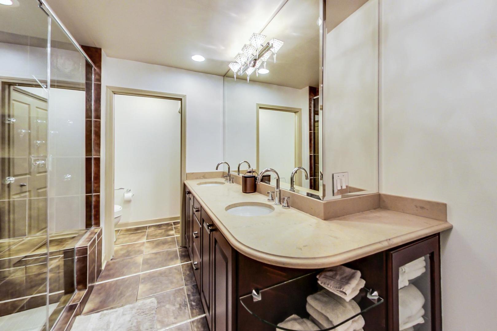 100 E 14th Street Unit: 1601