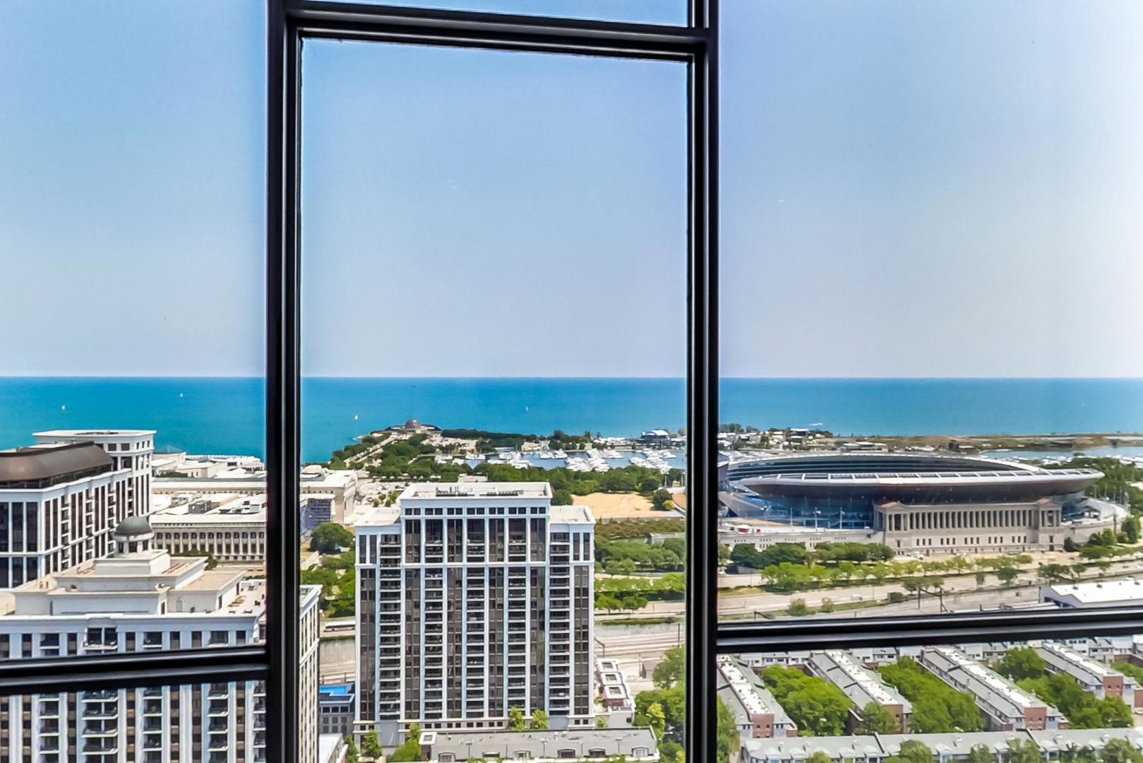 100 E 14th Street Unit: 1601