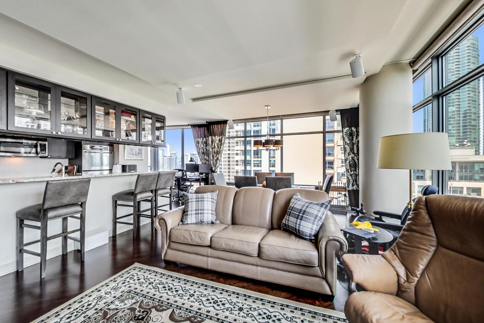 100 E 14th Street Unit: 1601