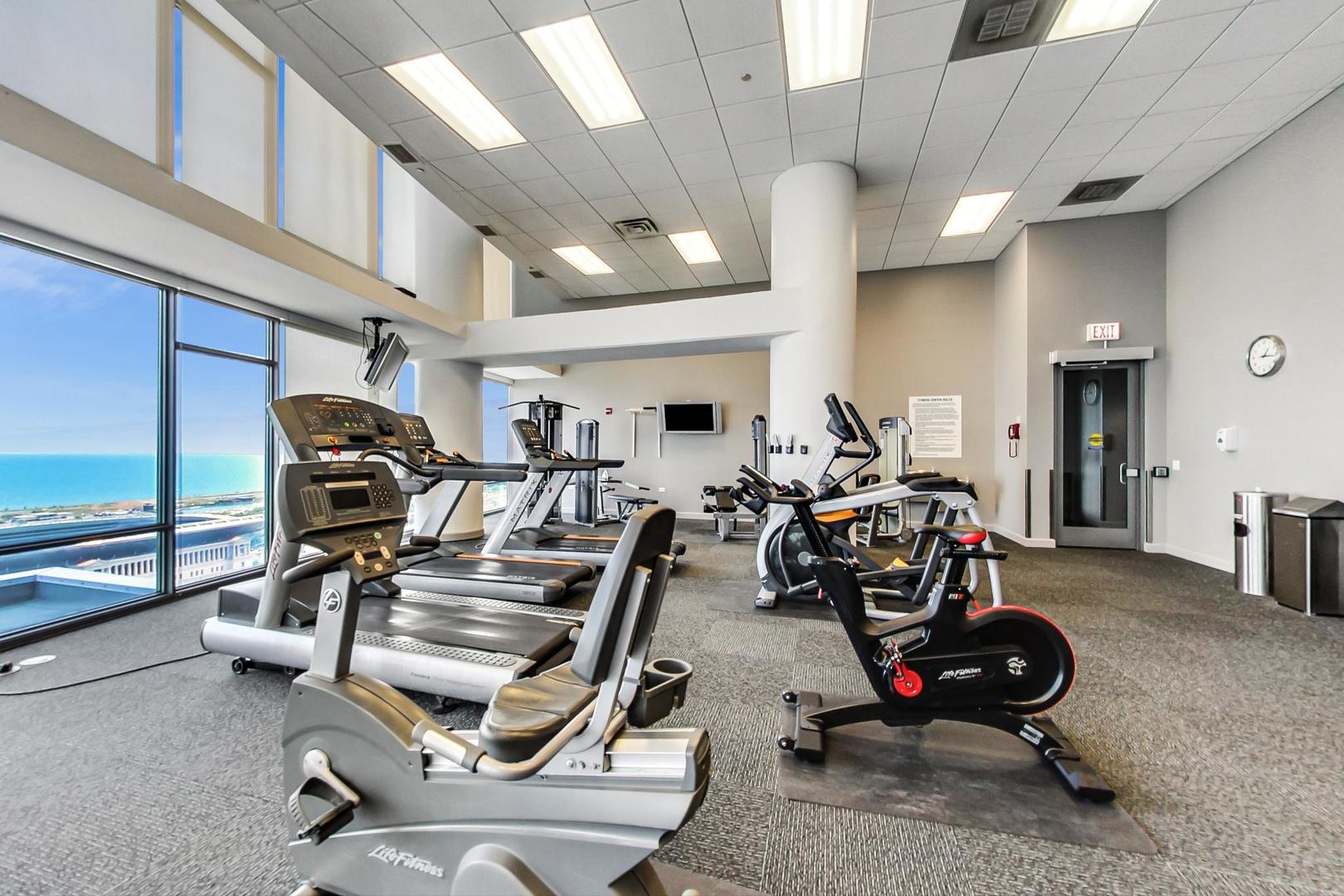 100 E 14th Street Unit: 1601