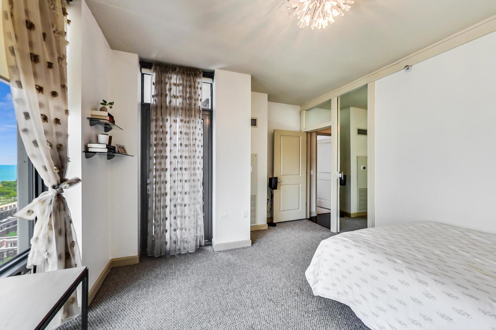 100 E 14th Street Unit: 1601