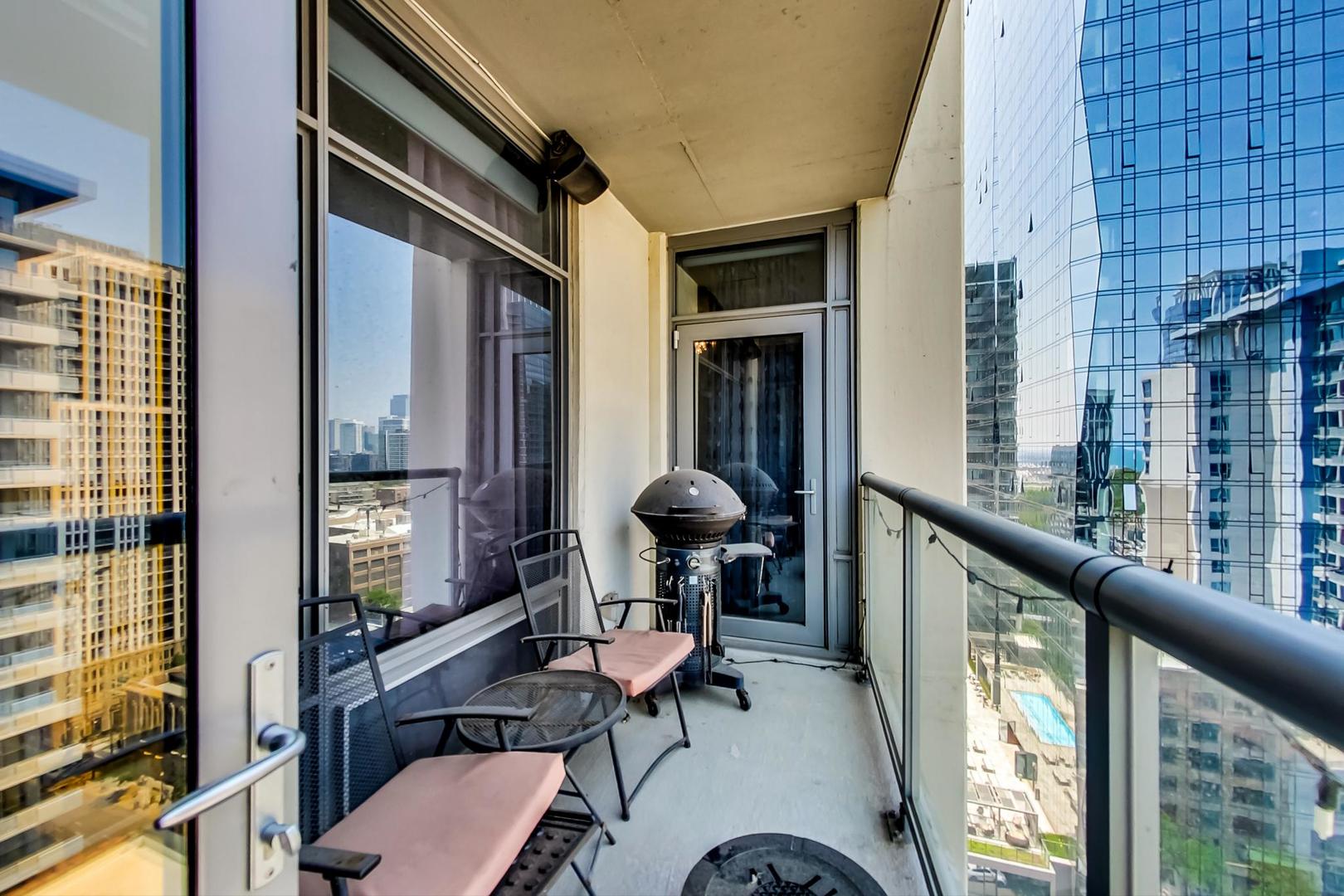 100 E 14th Street Unit: 1601