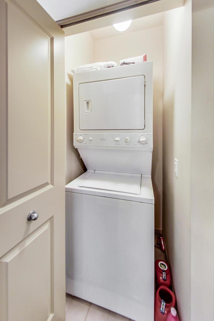 100 E 14th Street Unit: 1601