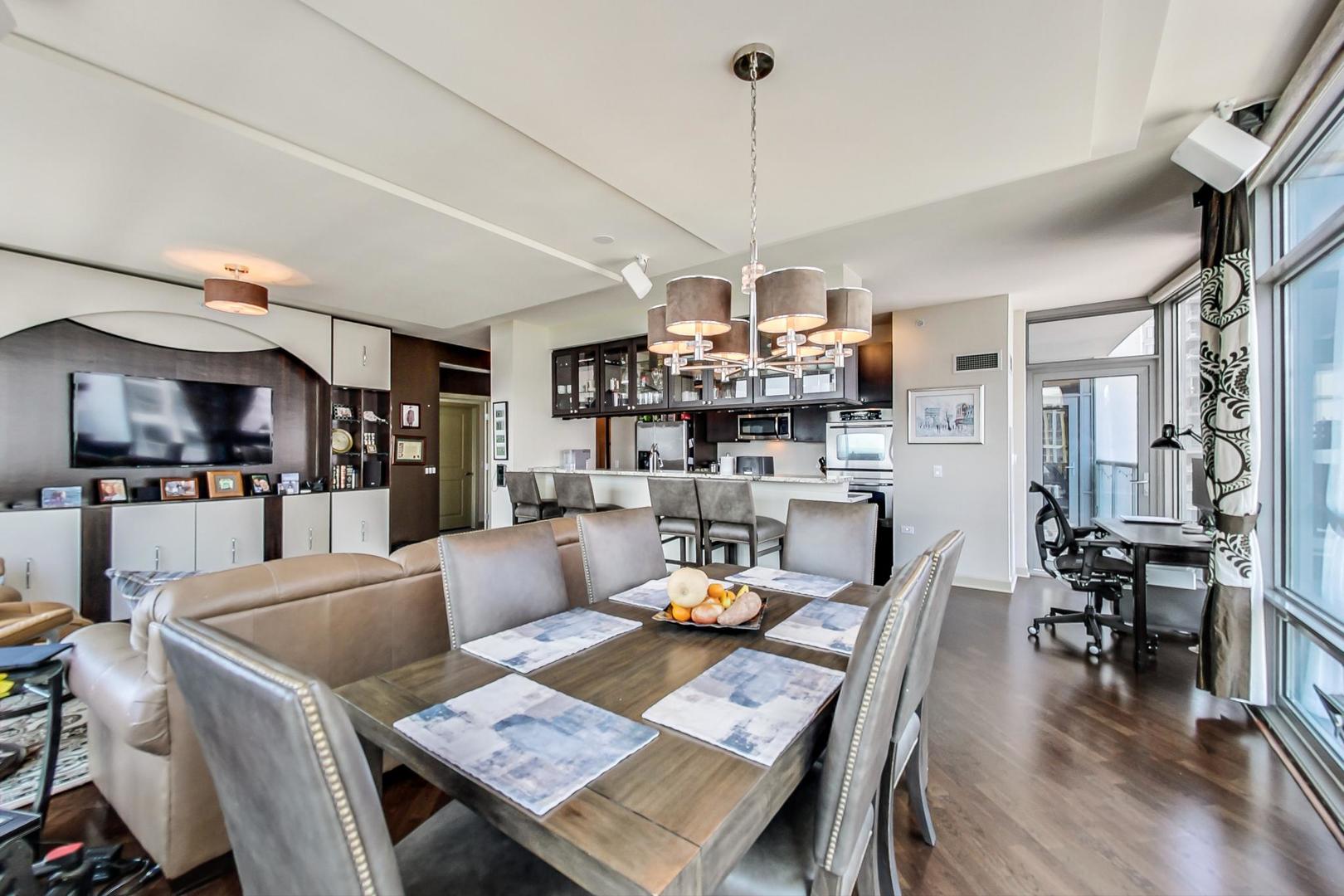 100 E 14th Street Unit: 1601