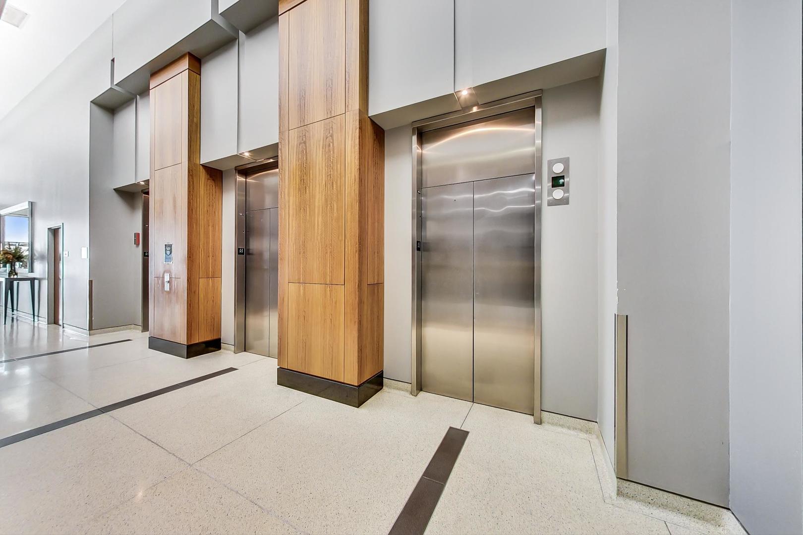 100 E 14th Street Unit: 1601