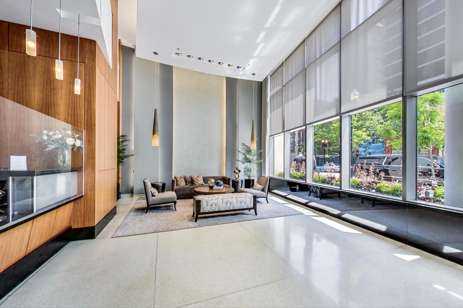 100 E 14th Street Unit: 1601