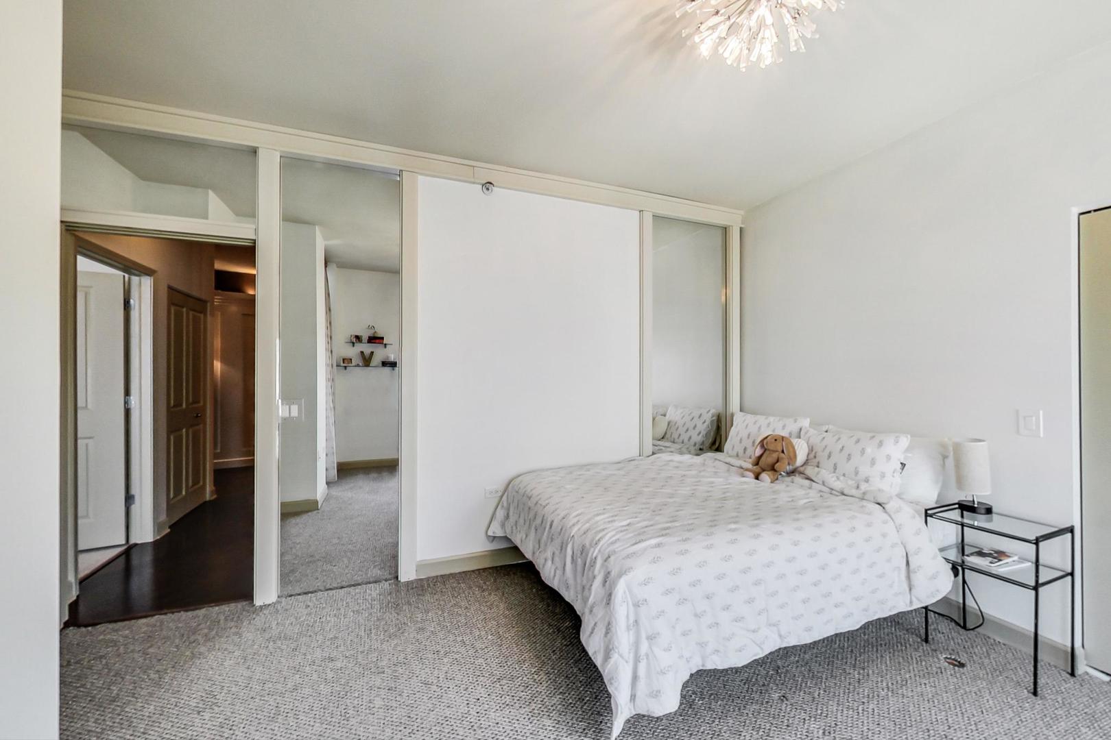 100 E 14th Street Unit: 1601