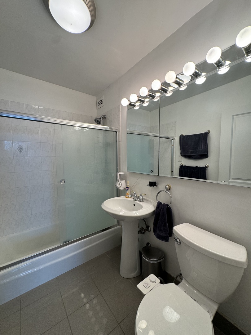 1255 N Sandburg Terrace Unit: 2510