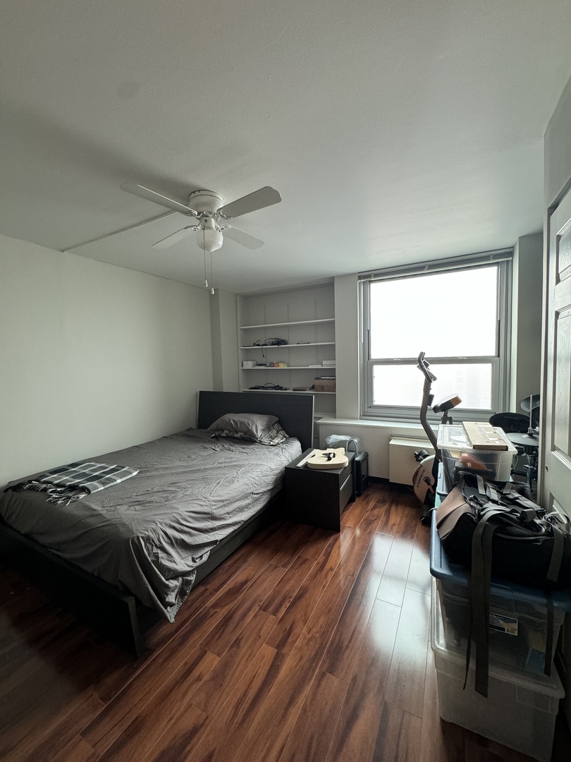 1255 N Sandburg Terrace Unit: 2510