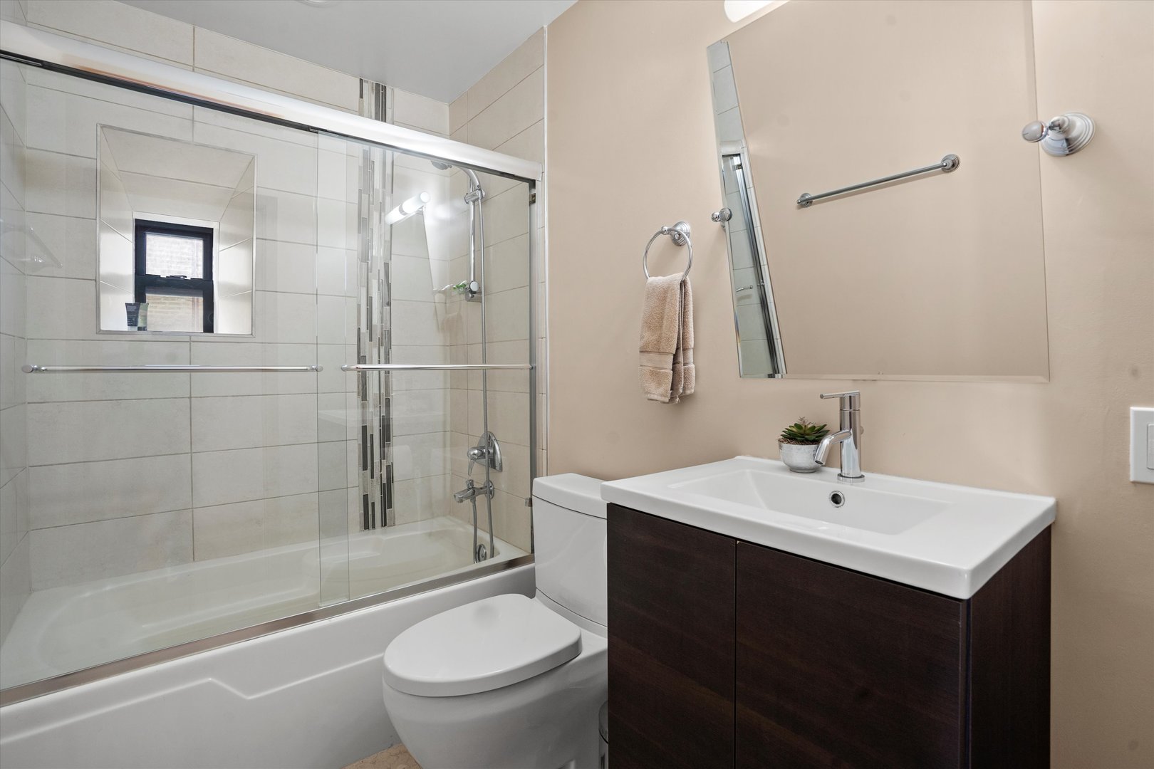 1421 S Wabash Avenue Unit: 3W