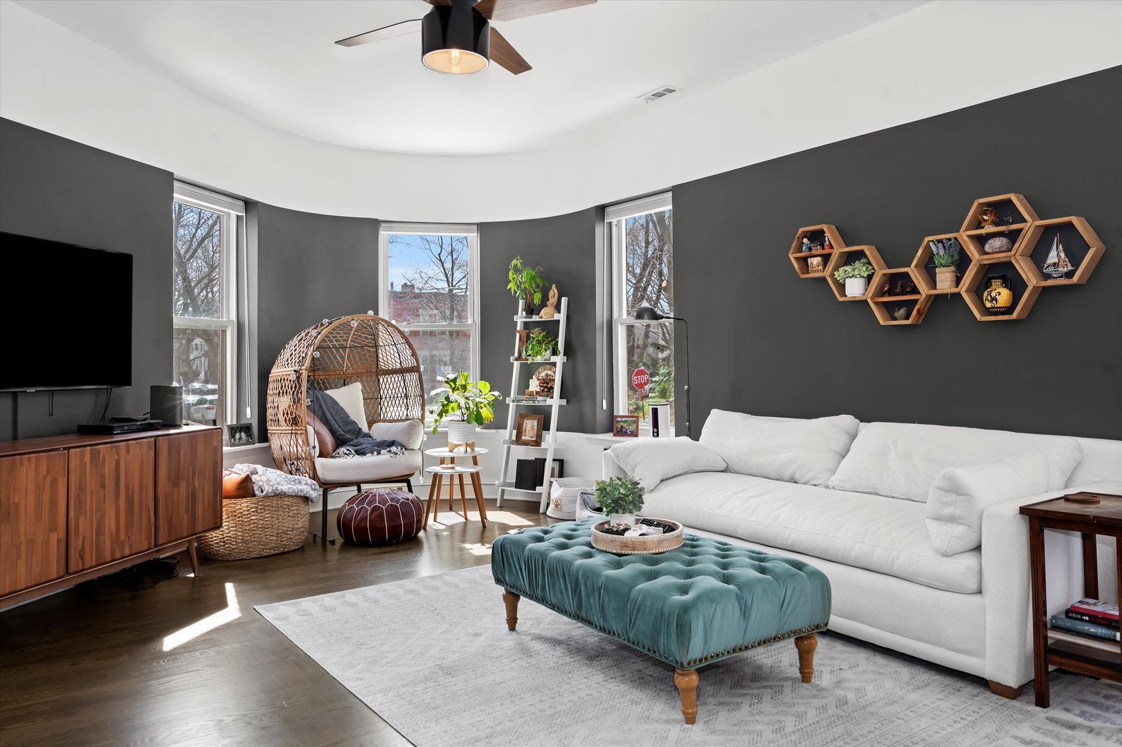 5810 N Wayne Avenue Unit: 1A