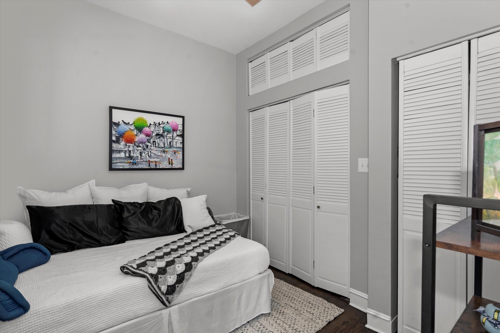 5810 N Wayne Avenue Unit: 1A