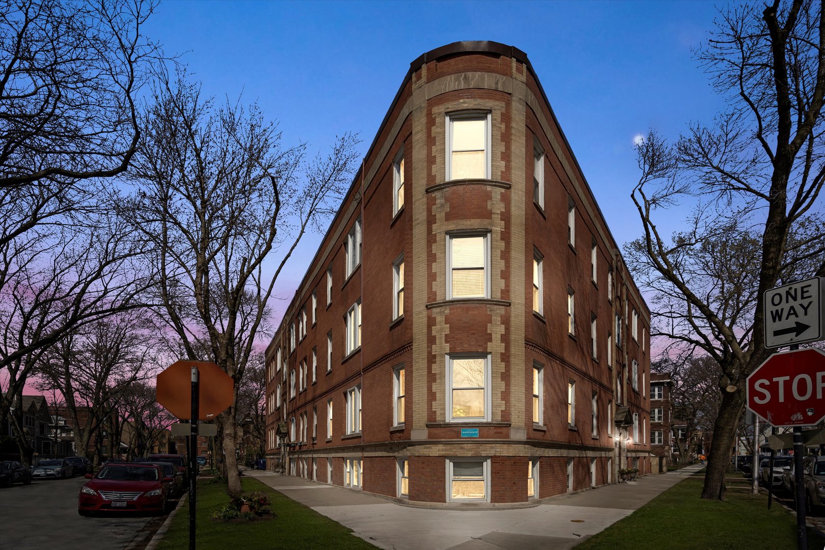 5810 N Wayne Avenue Unit: 1A