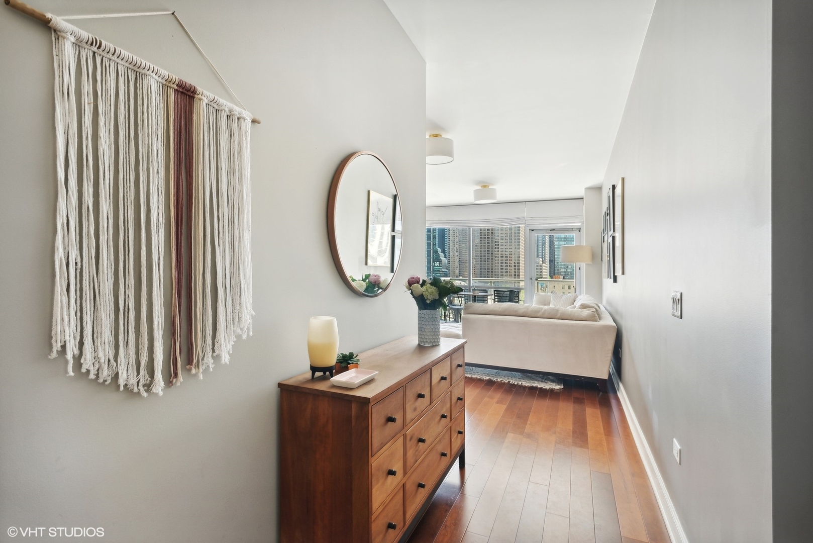 123 S Green Street Unit: 605B