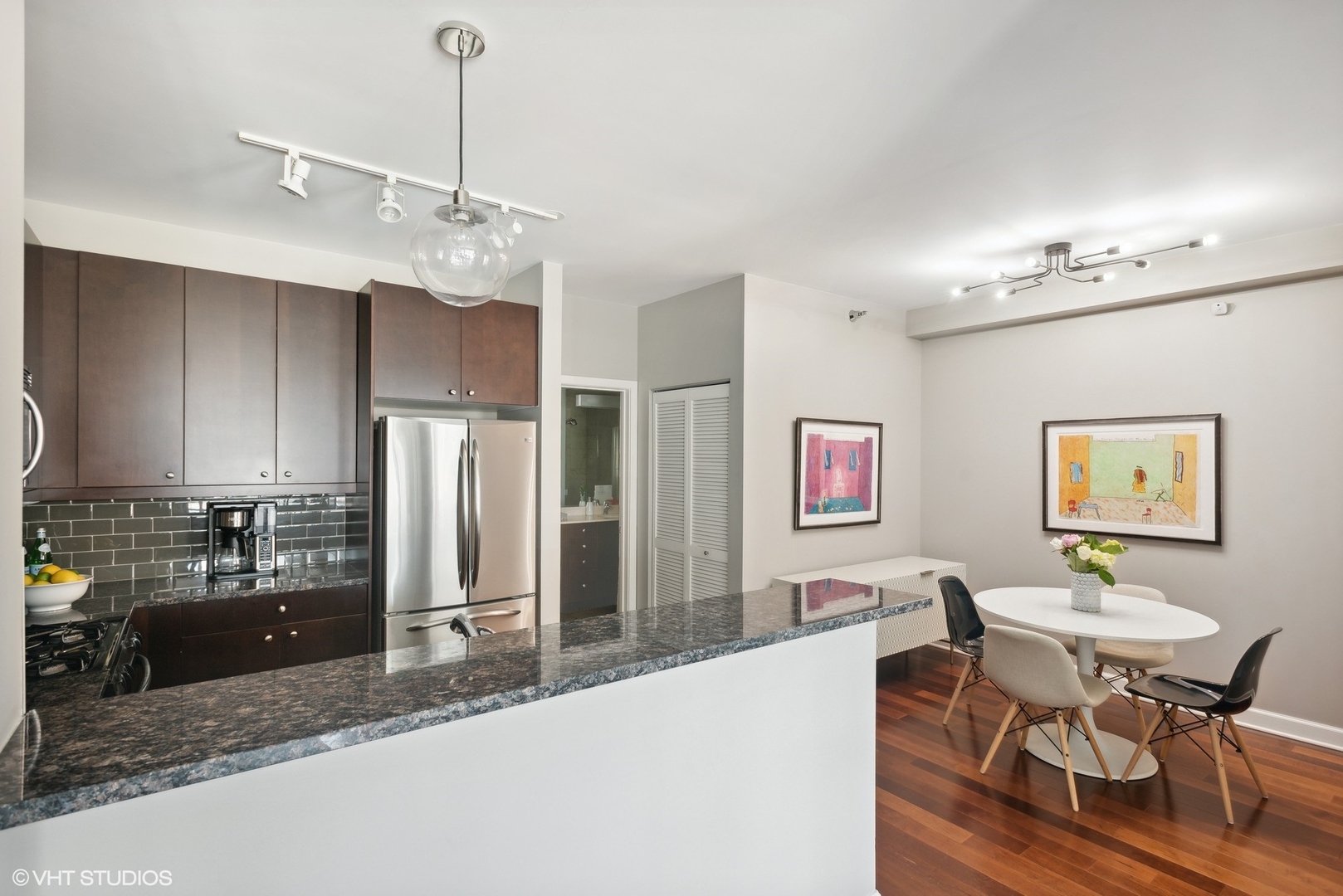 123 S Green Street Unit: 605B