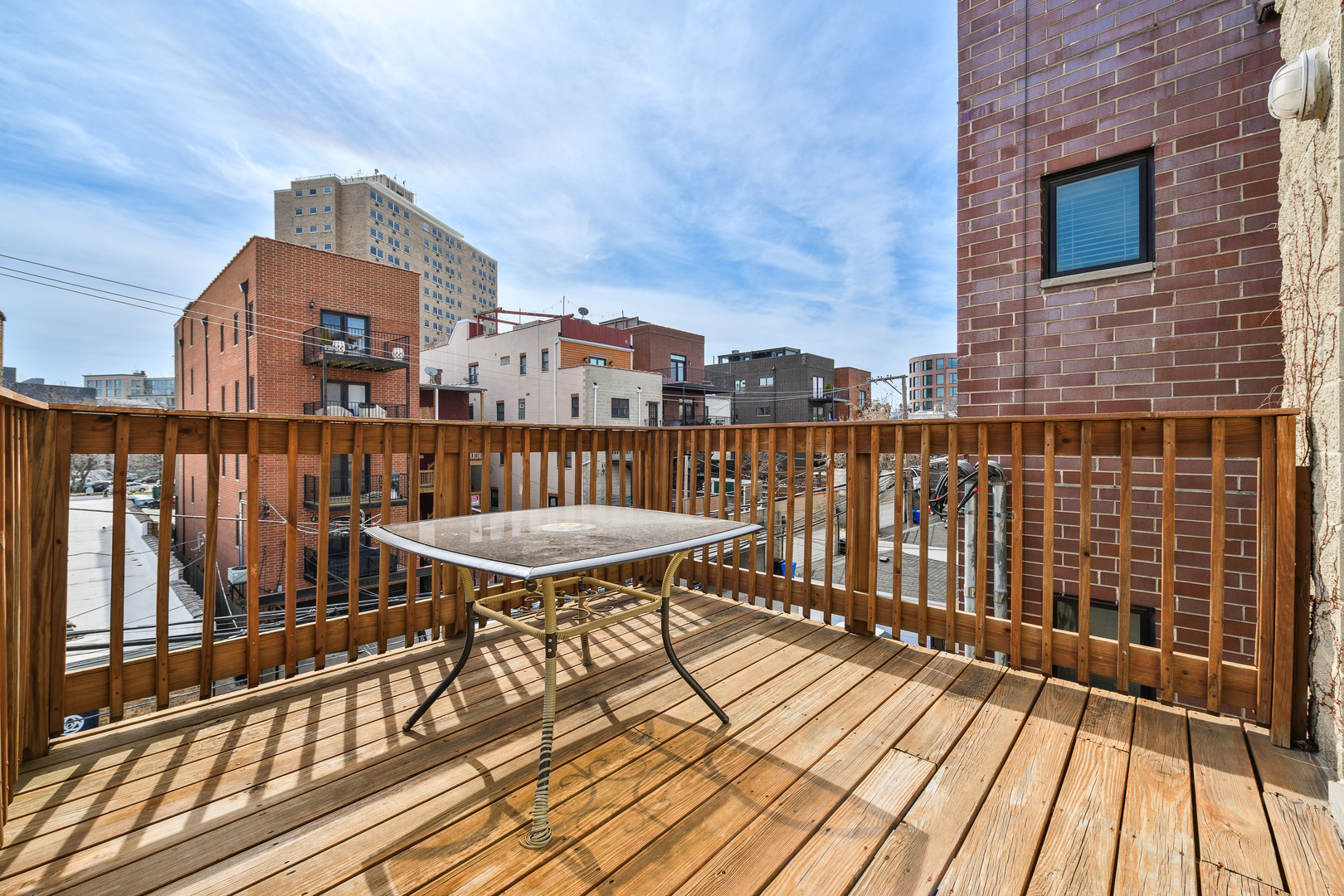 841 W Buckingham Place Unit: 3