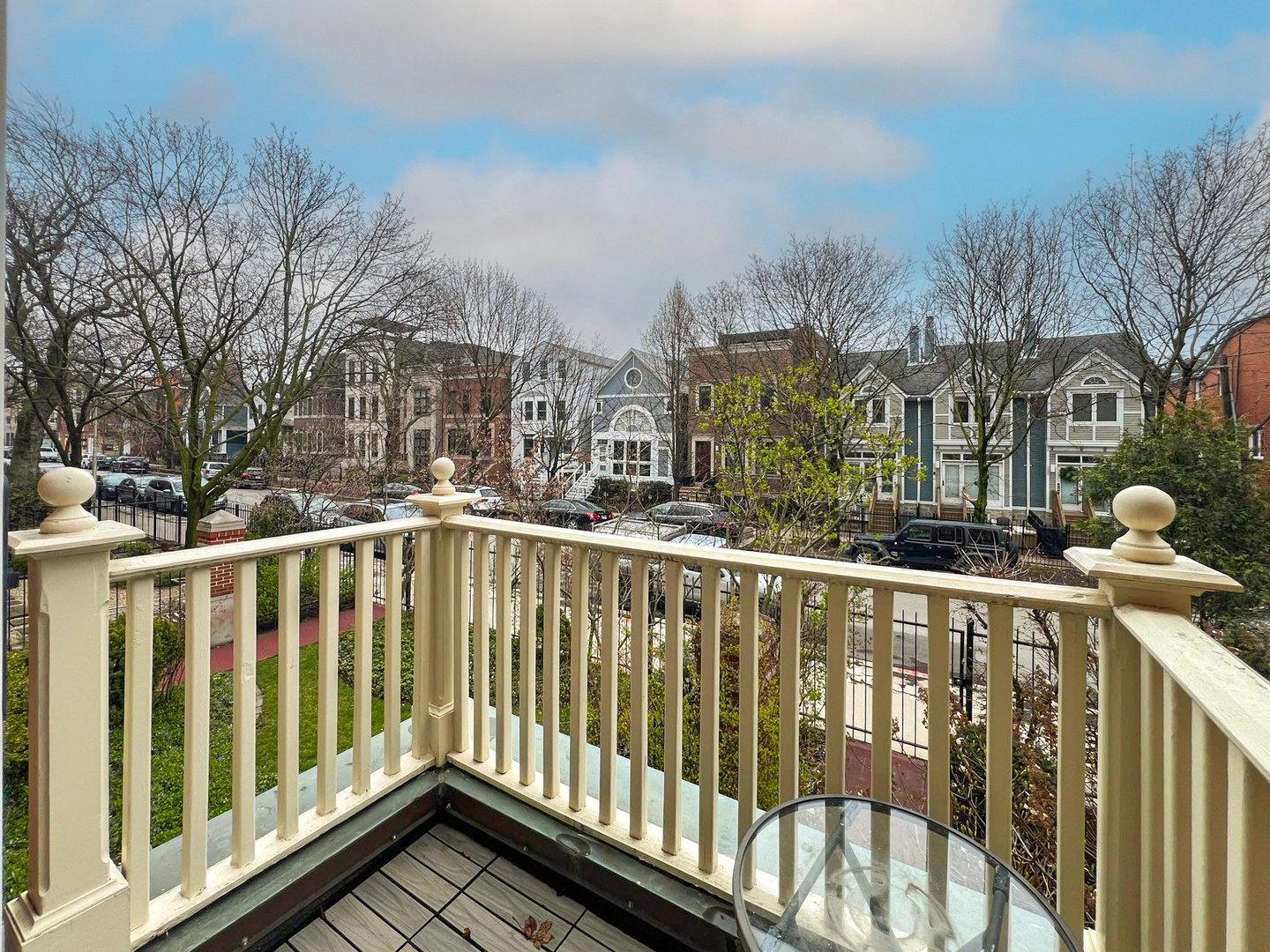 1440 W WRIGHTWOOD Avenue