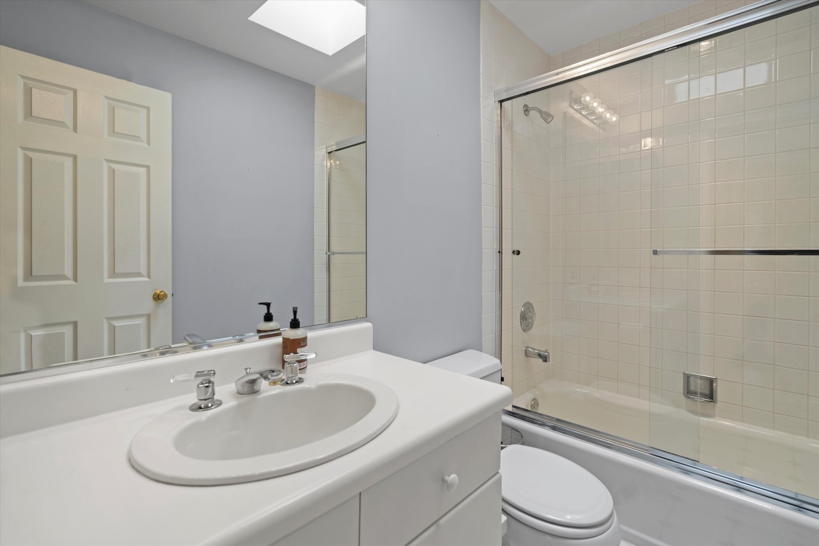 1440 W WRIGHTWOOD Avenue