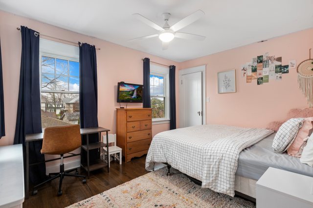 1023 N Oak Park Avenue