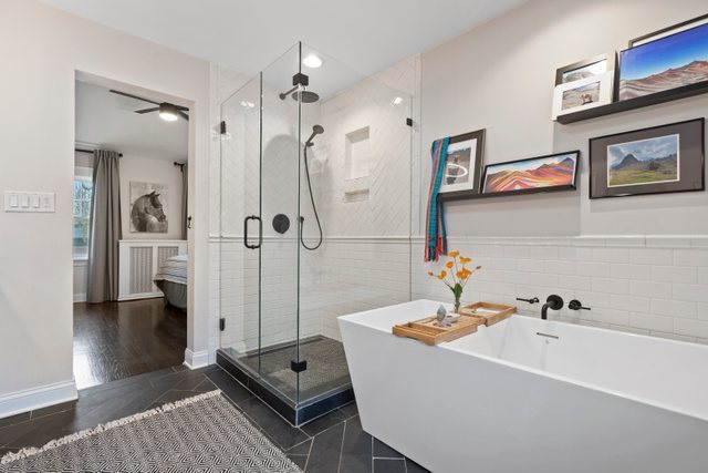 1023 N Oak Park Avenue