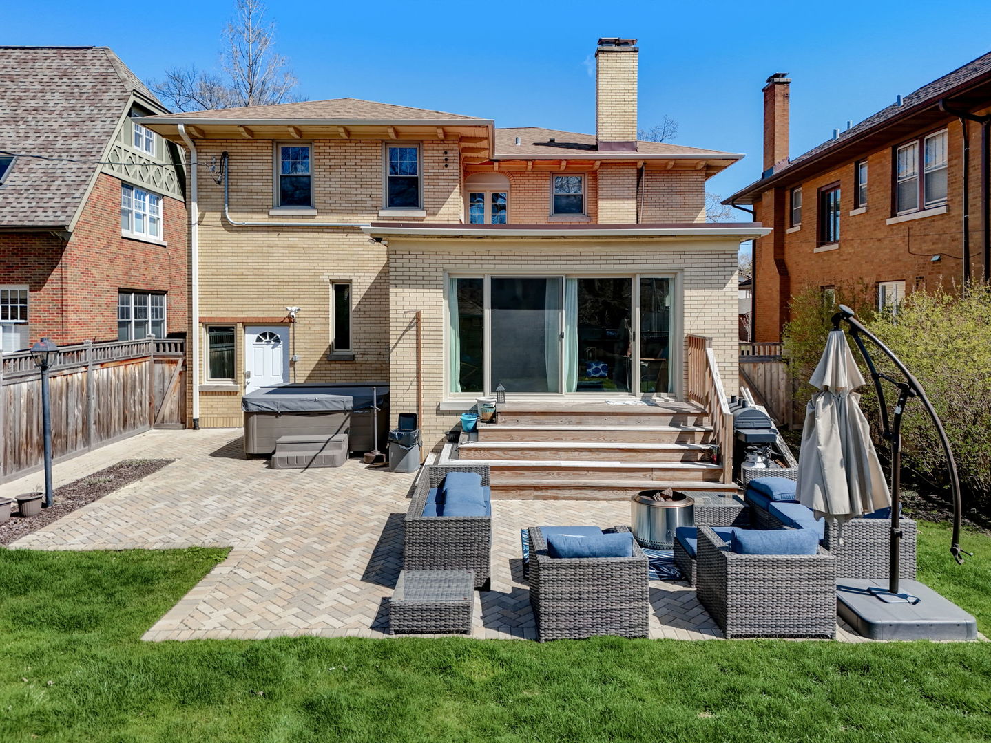 1023 N Oak Park Avenue