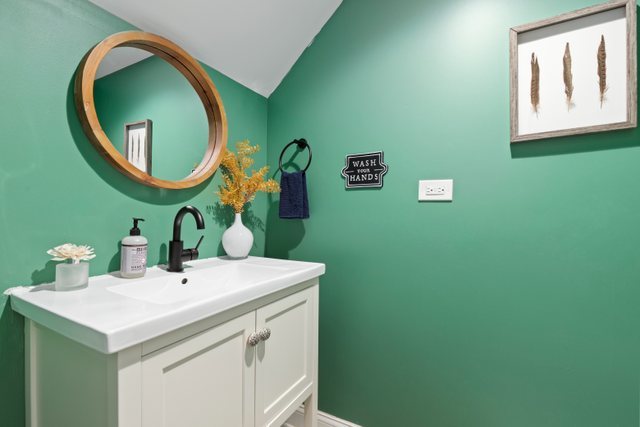 1023 N Oak Park Avenue